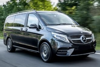 Mercedes V Class chauffeur